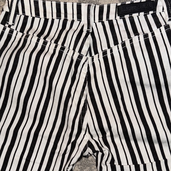 Rock & Roll Cowgirl Black and White Striped Jeans - Picture 4 of 6